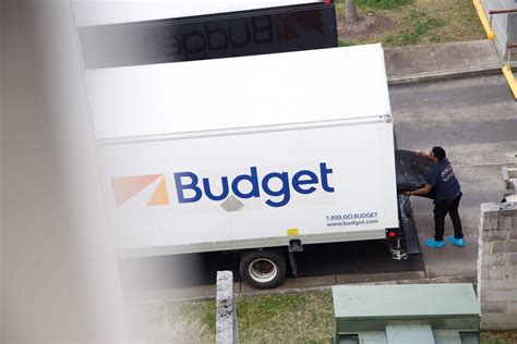are there any free or cheap moving companies in dc